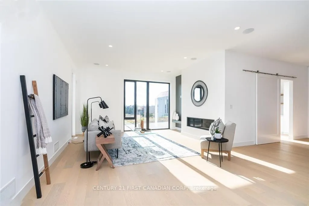 Photo 7 of 3533 Silverleaf Chase, London, South V — HOMEH