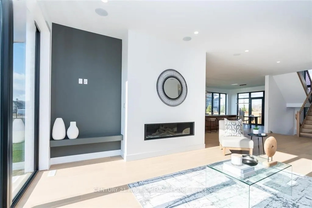 Photo 8 of 3533 Silverleaf Chase, London, South V — HOMEH