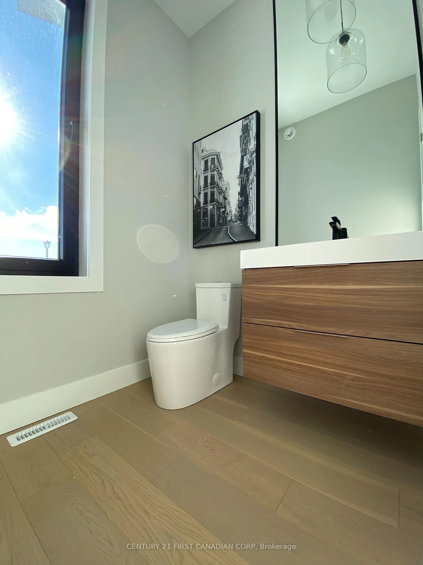 Photo 9 of 3533 Silverleaf Chase, London, South V — HOMEH