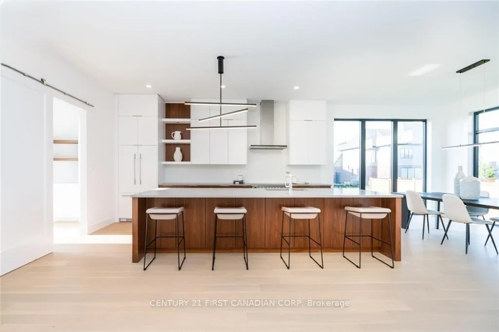 Photo 11 of 3533 Silverleaf Chase, London, South V — HOMEH