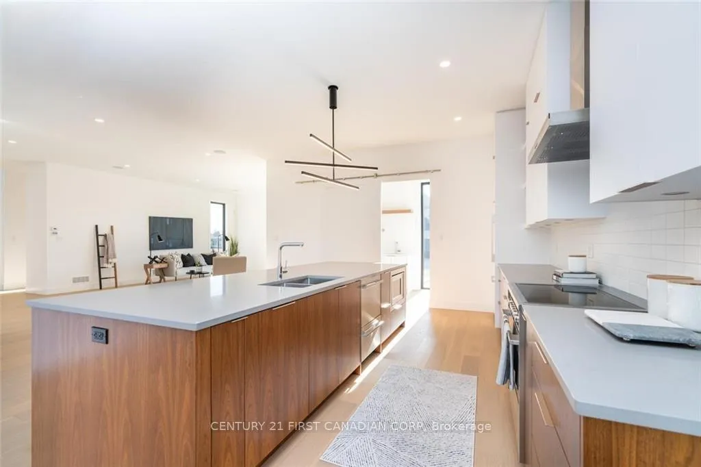 Photo 13 of 3533 Silverleaf Chase, London, South V — HOMEH