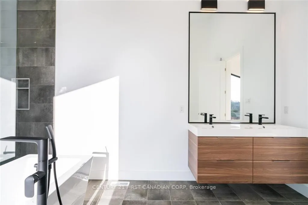 Photo 26 of 3533 Silverleaf Chase, London, South V — HOMEH