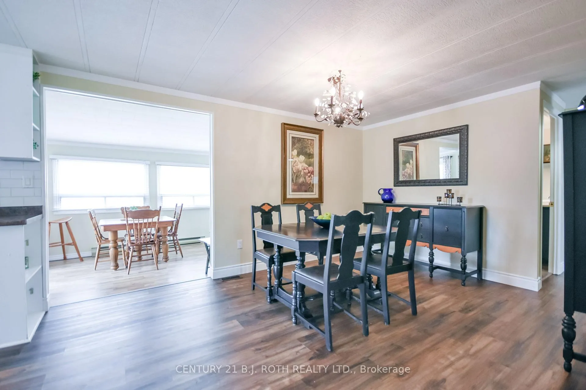 Photo 7 of 101 Linden Lane, Innisfil, Rural Innisfil — HOMEH
