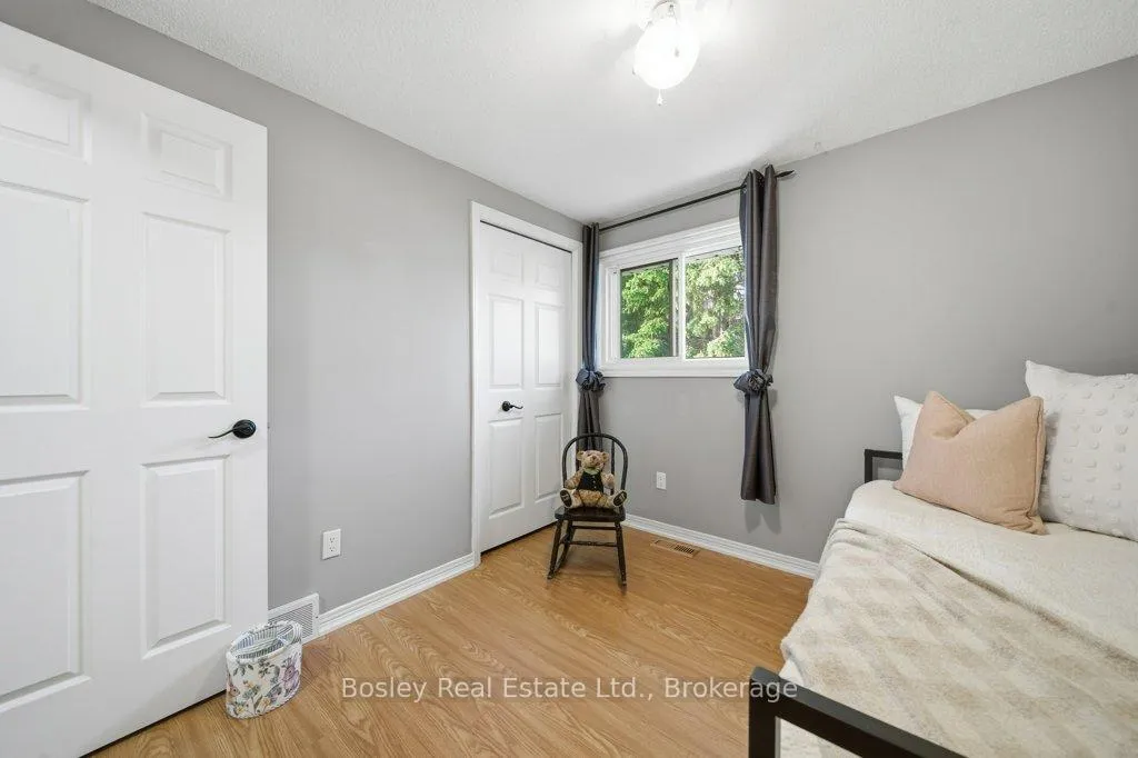Photo 31 of 44 Windermere Court, Kitchener, Forest Heights — HOMEH