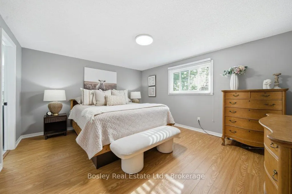 Photo 35 of 44 Windermere Court, Kitchener, Forest Heights — HOMEH