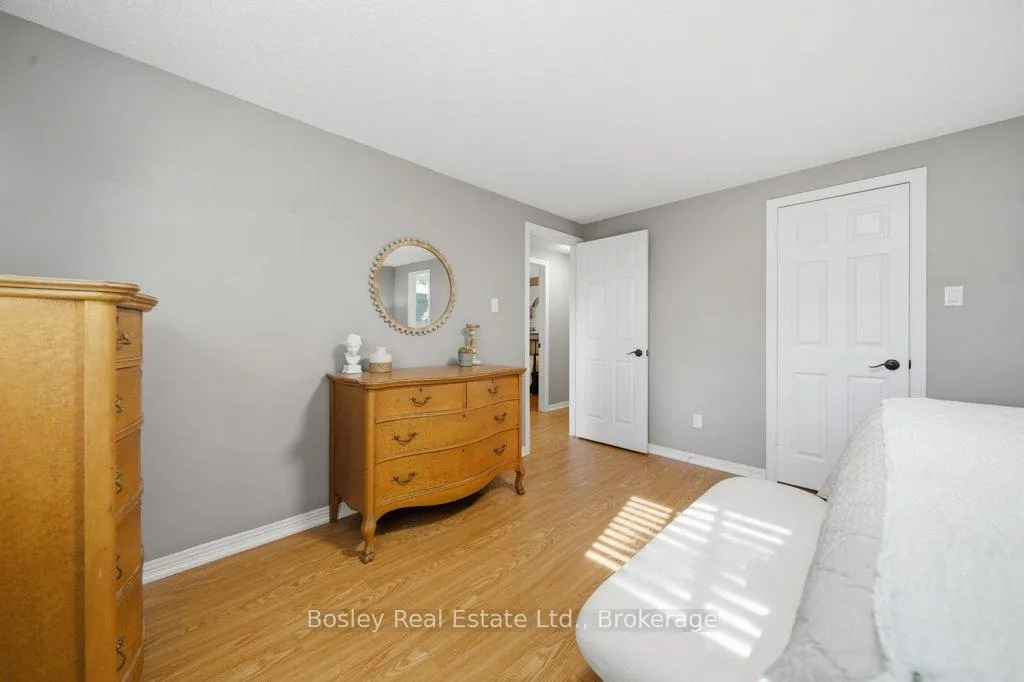 Photo 36 of 44 Windermere Court, Kitchener, Forest Heights — HOMEH