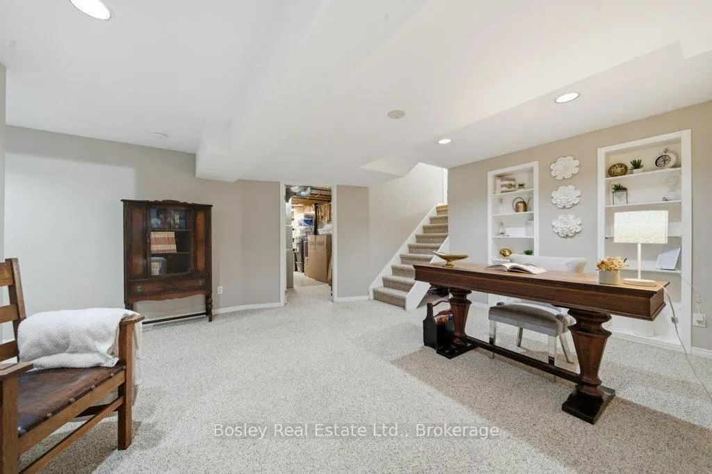 Photo 40 of 44 Windermere Court, Kitchener, Forest Heights — HOMEH