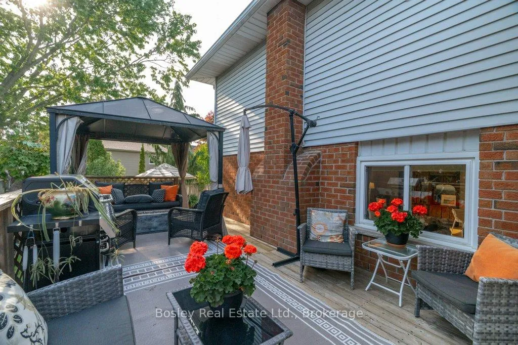 Photo 44 of 44 Windermere Court, Kitchener, Forest Heights — HOMEH