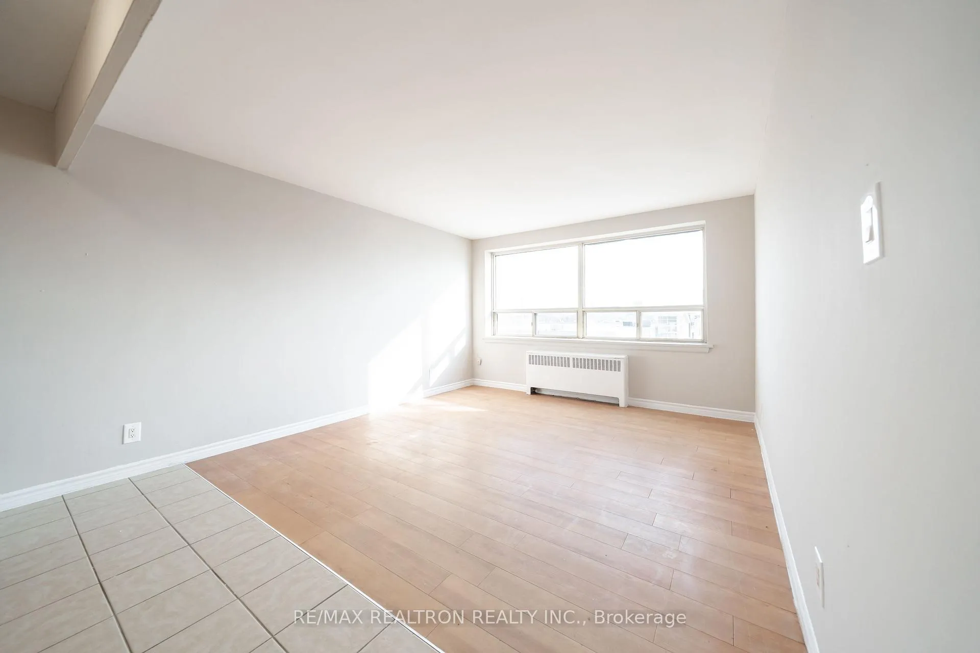 Photo 1 of Unit 432D, 468 Ottawa Street, Hamilton, Corktown — HOMEH