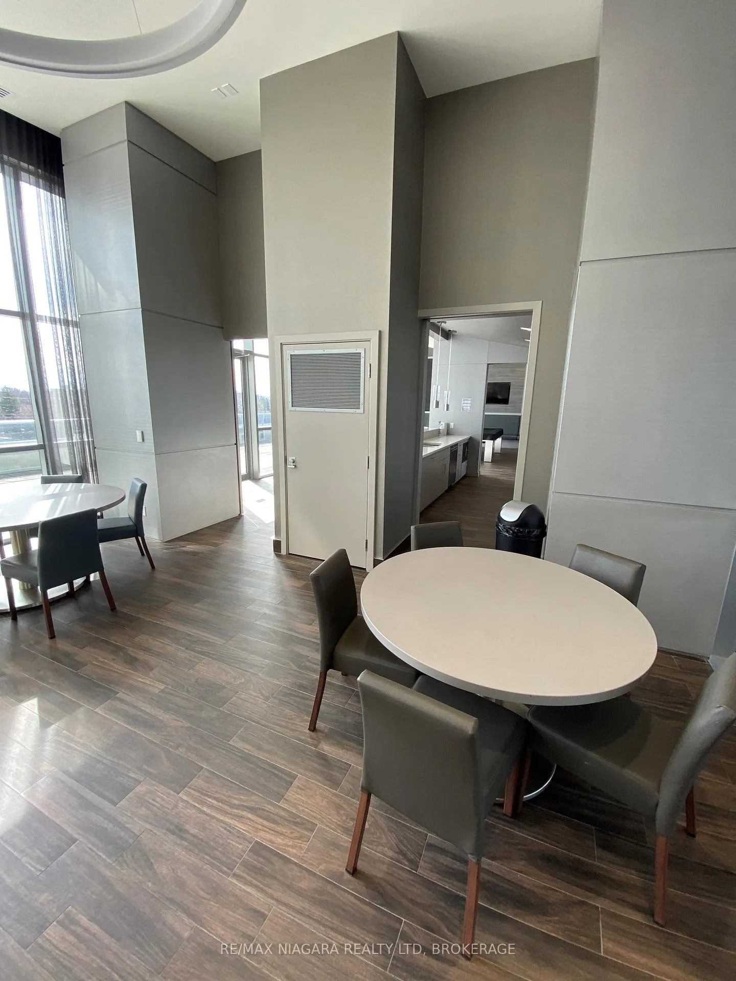Photo 24 of Unit 2105, 2087 Fairview Street, Burlington, Freeman — HOMEH