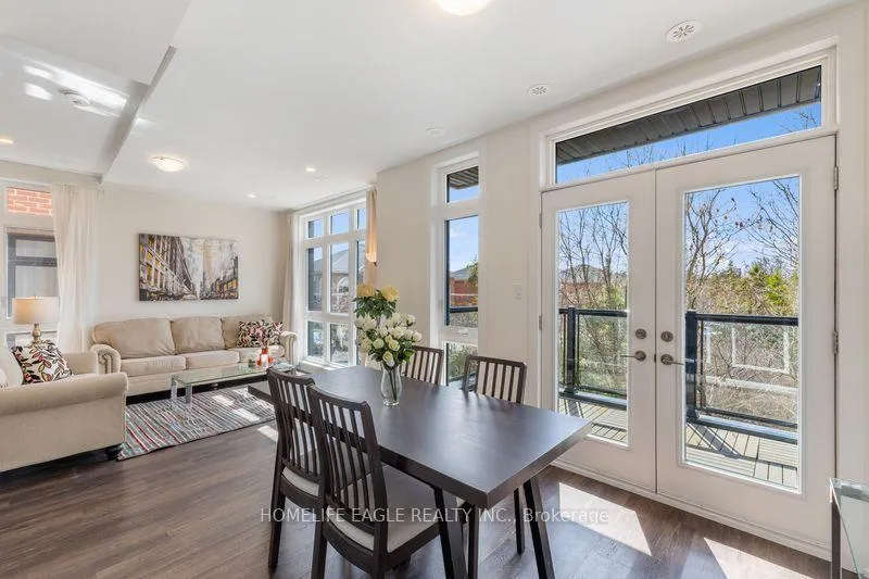 Photo 7 of Unit 16, 7 Phelps Lane, Richmond Hill, Oak Ridges — HOMEH
