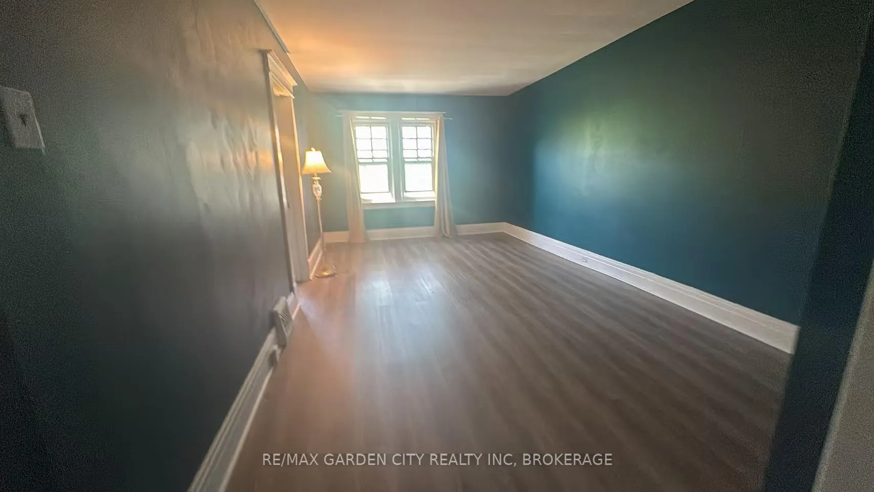 Photo 9 of Unit 2, 5 College Street, St. Catharines, Downtown — HOMEH