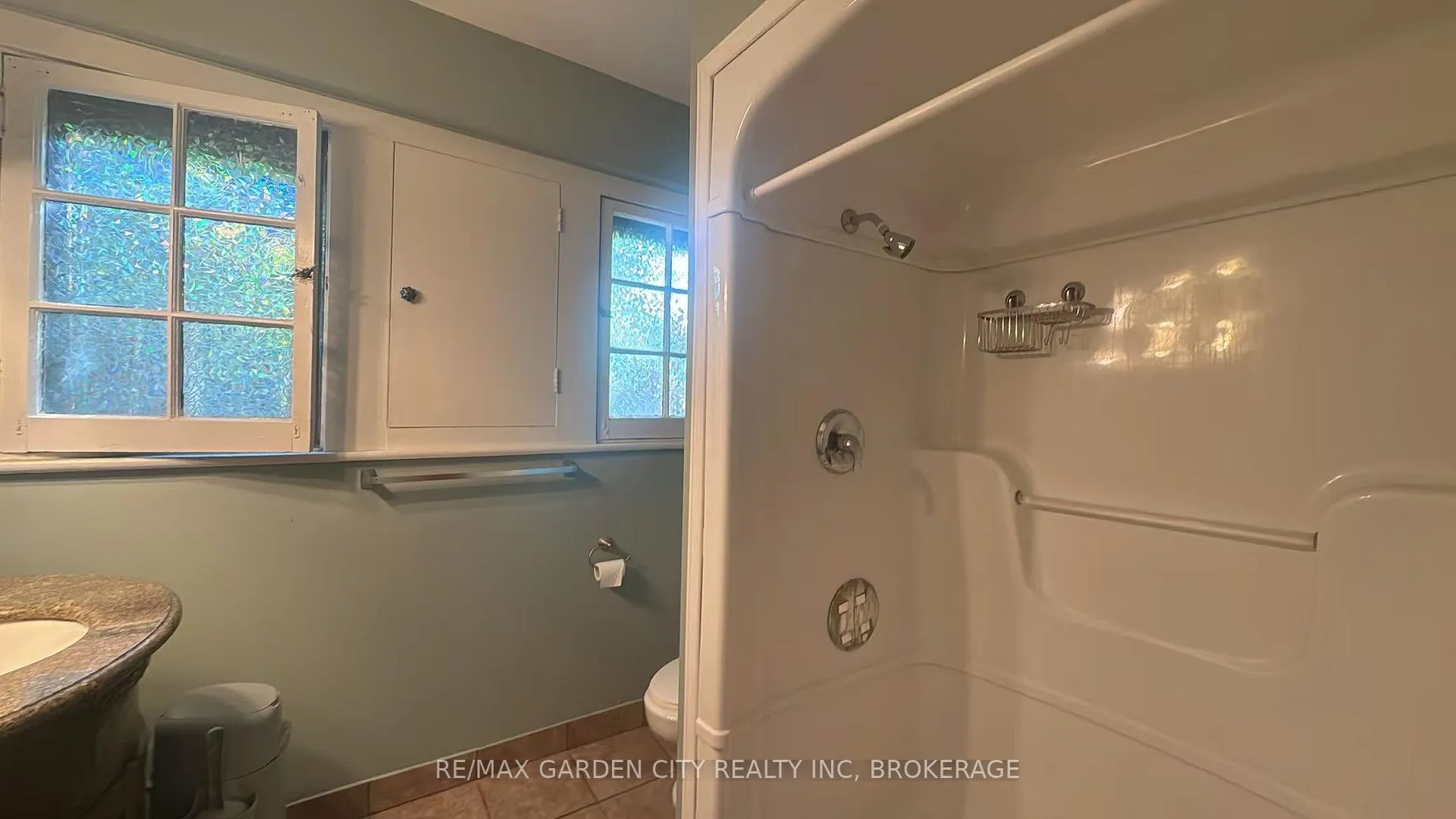 Photo 16 of Unit 2, 5 College Street, St. Catharines, Downtown — HOMEH