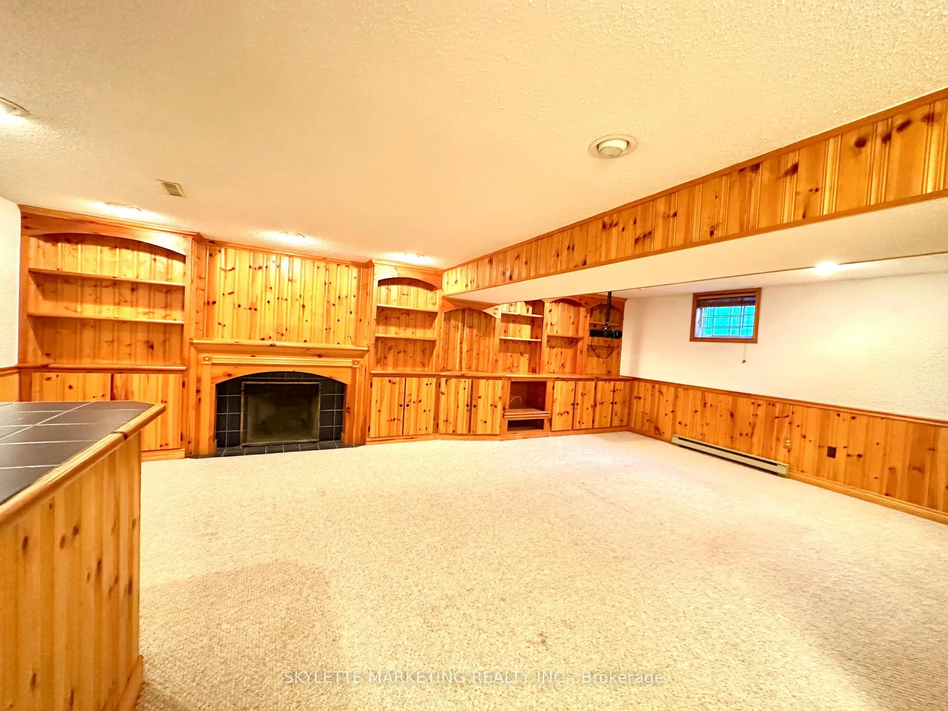 Photo 28 of 8 Blue Grass Drive, Aurora, Aurora Estates — HOMEH