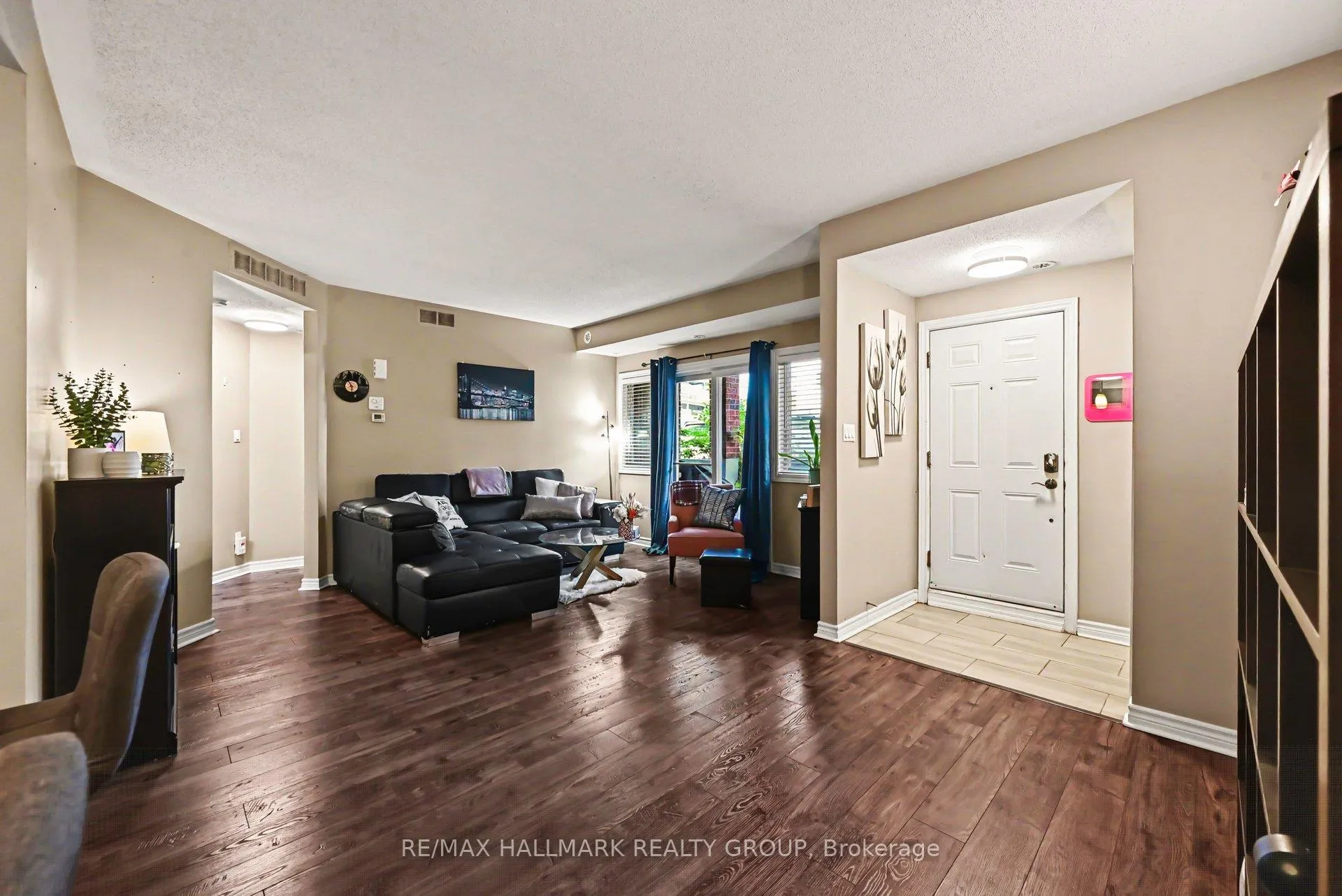 Photo 6 of 140 Mocha Private, Ottawa, Blossom Park/Kemp Park/Findlay Creek — HOMEH