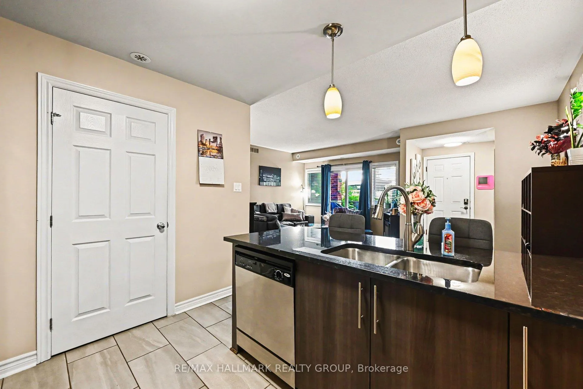 Photo 9 of 140 Mocha Private, Ottawa, Blossom Park/Kemp Park/Findlay Creek — HOMEH