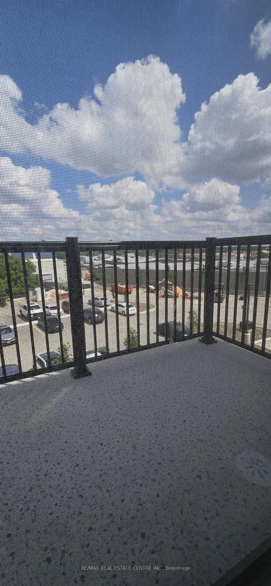 Photo 11 of Unit R-14, 25 Palace Street, Kitchener, Laurentian Hills — HOMEH