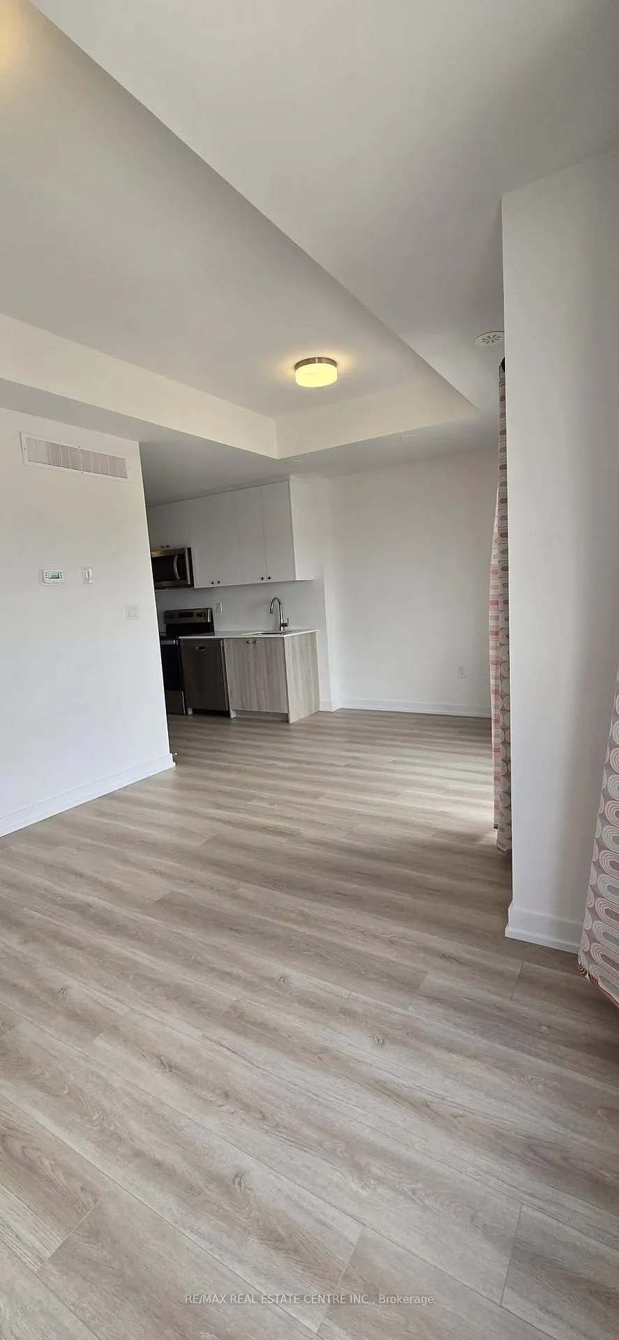 Photo 14 of Unit R-14, 25 Palace Street, Kitchener, Laurentian Hills — HOMEH