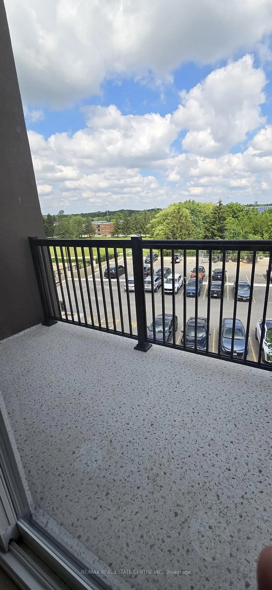 Photo 23 of Unit R-14, 25 Palace Street, Kitchener, Laurentian Hills — HOMEH