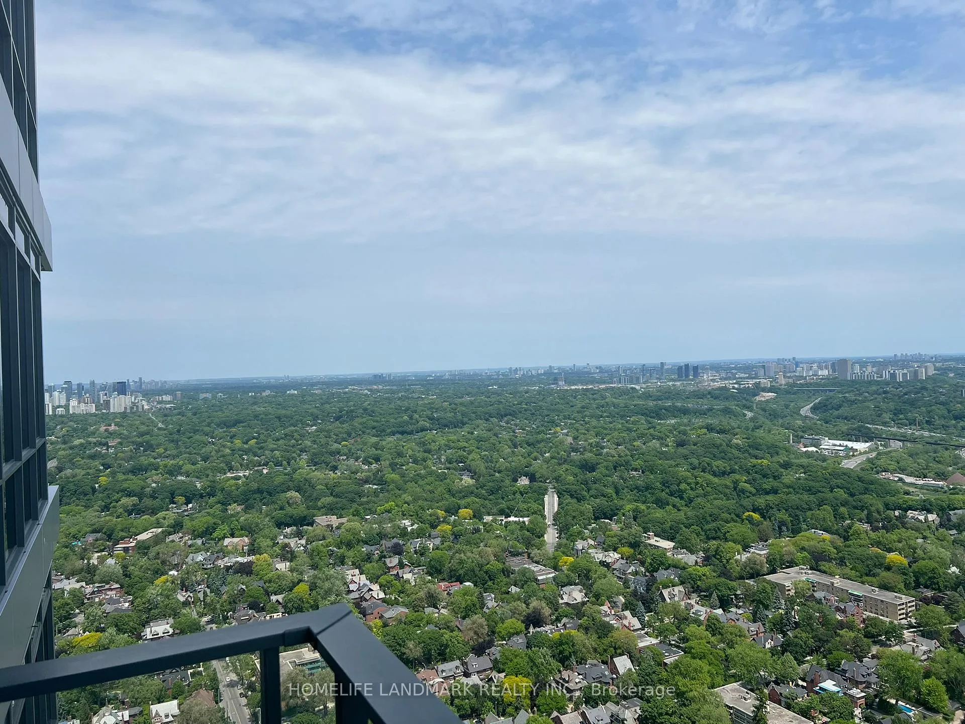 Photo 4 of Unit 8, 395 Bloor Street E, Toronto, North St. James Town — HOMEH