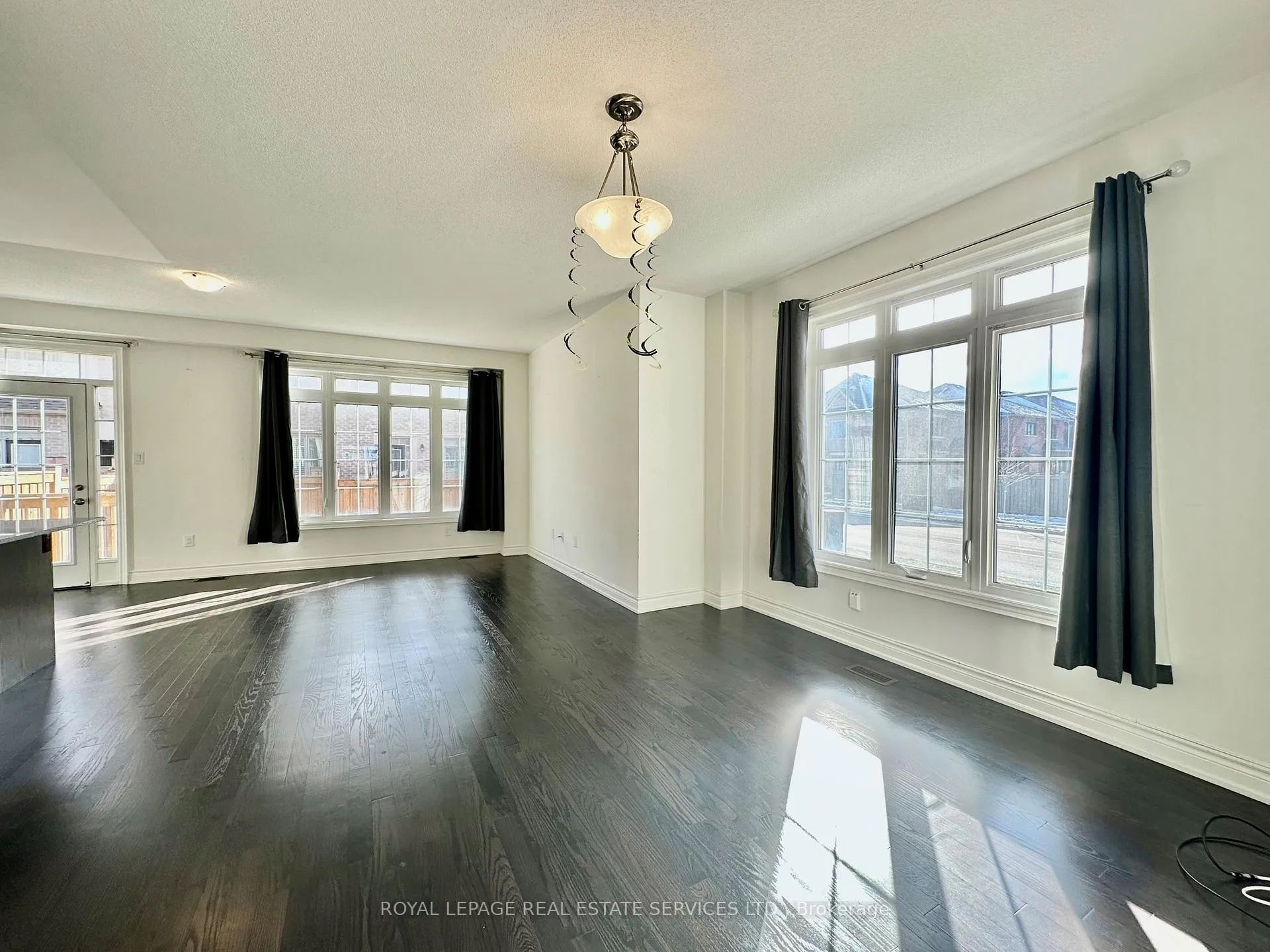 Photo 7 of 1355 Restivo Lane, Milton, Ford — HOMEH