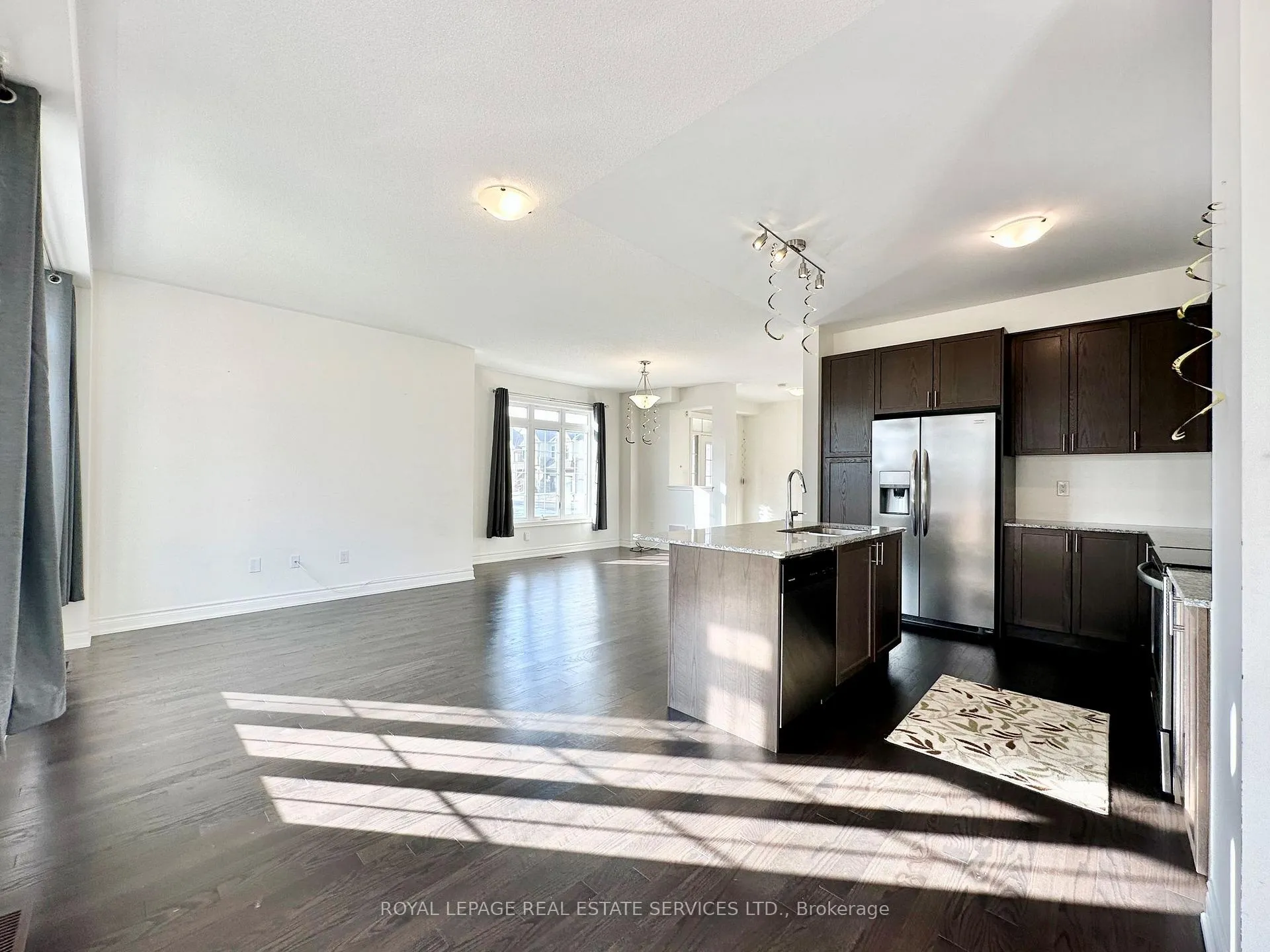 Photo 10 of 1355 Restivo Lane, Milton, Ford — HOMEH