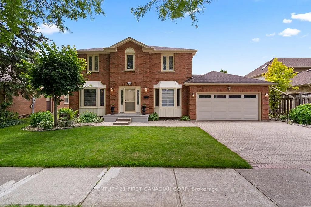 Photo 3 of 1677 Phillbrook Crescent, London, North B — HOMEH