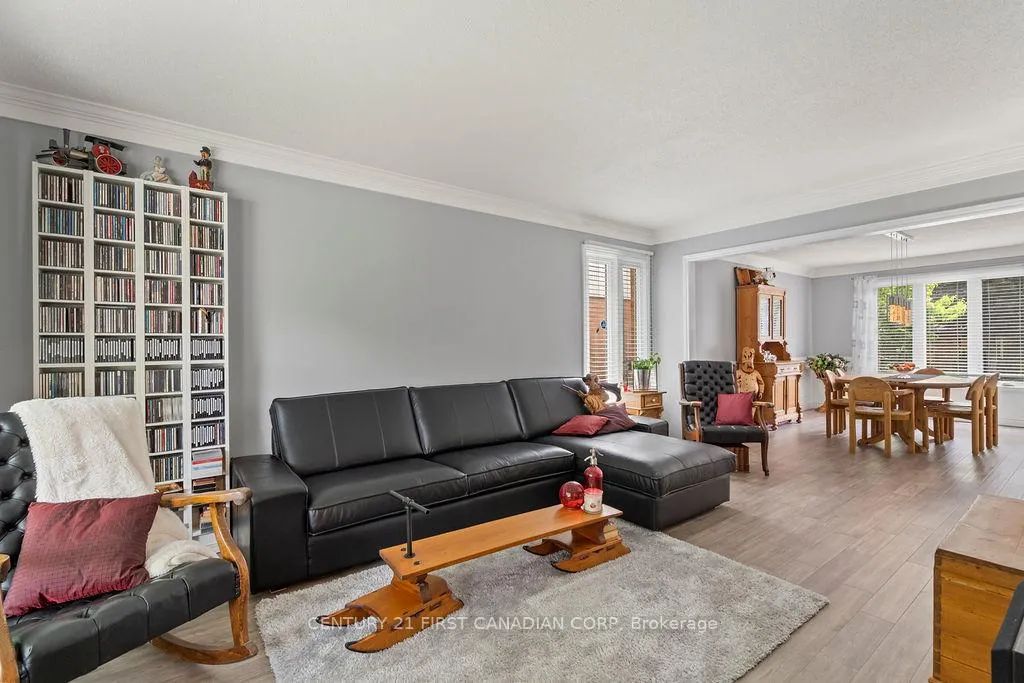 Photo 8 of 1677 Phillbrook Crescent, London, North B — HOMEH
