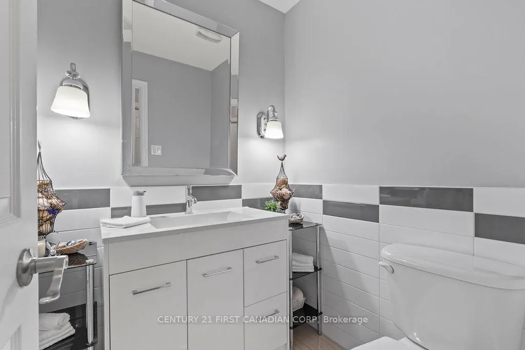 Photo 20 of 1677 Phillbrook Crescent, London, North B — HOMEH