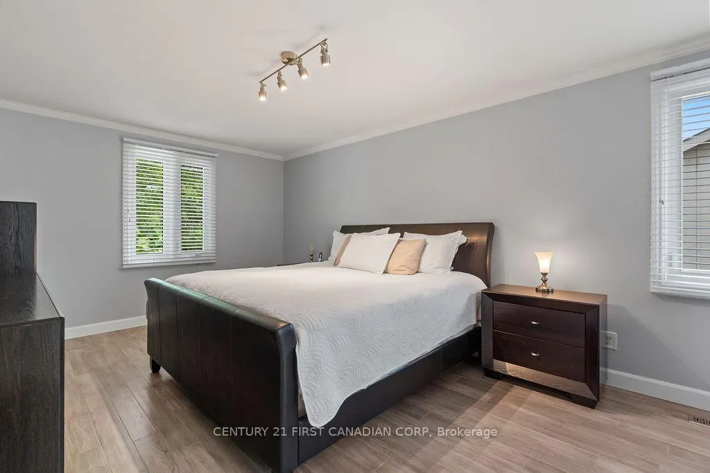 Photo 22 of 1677 Phillbrook Crescent, London, North B — HOMEH