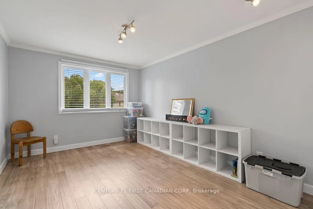 Photo 28 of 1677 Phillbrook Crescent, London, North B — HOMEH