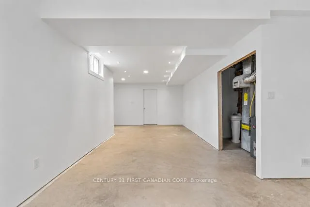 Photo 33 of 1677 Phillbrook Crescent, London, North B — HOMEH