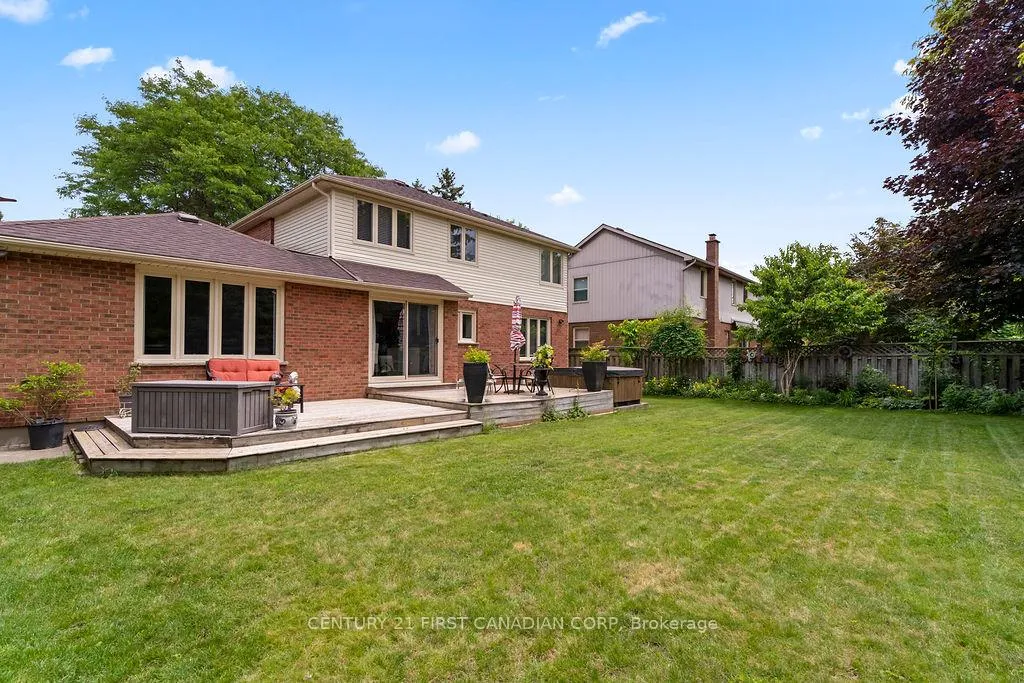 Photo 37 of 1677 Phillbrook Crescent, London, North B — HOMEH