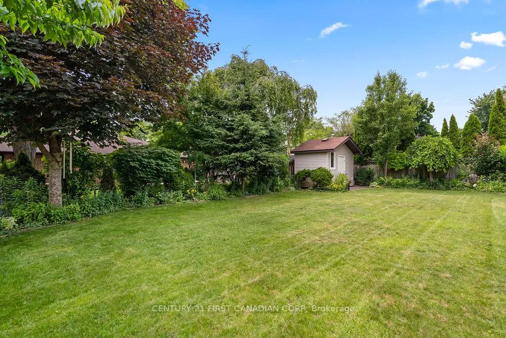 Photo 40 of 1677 Phillbrook Crescent, London, North B — HOMEH