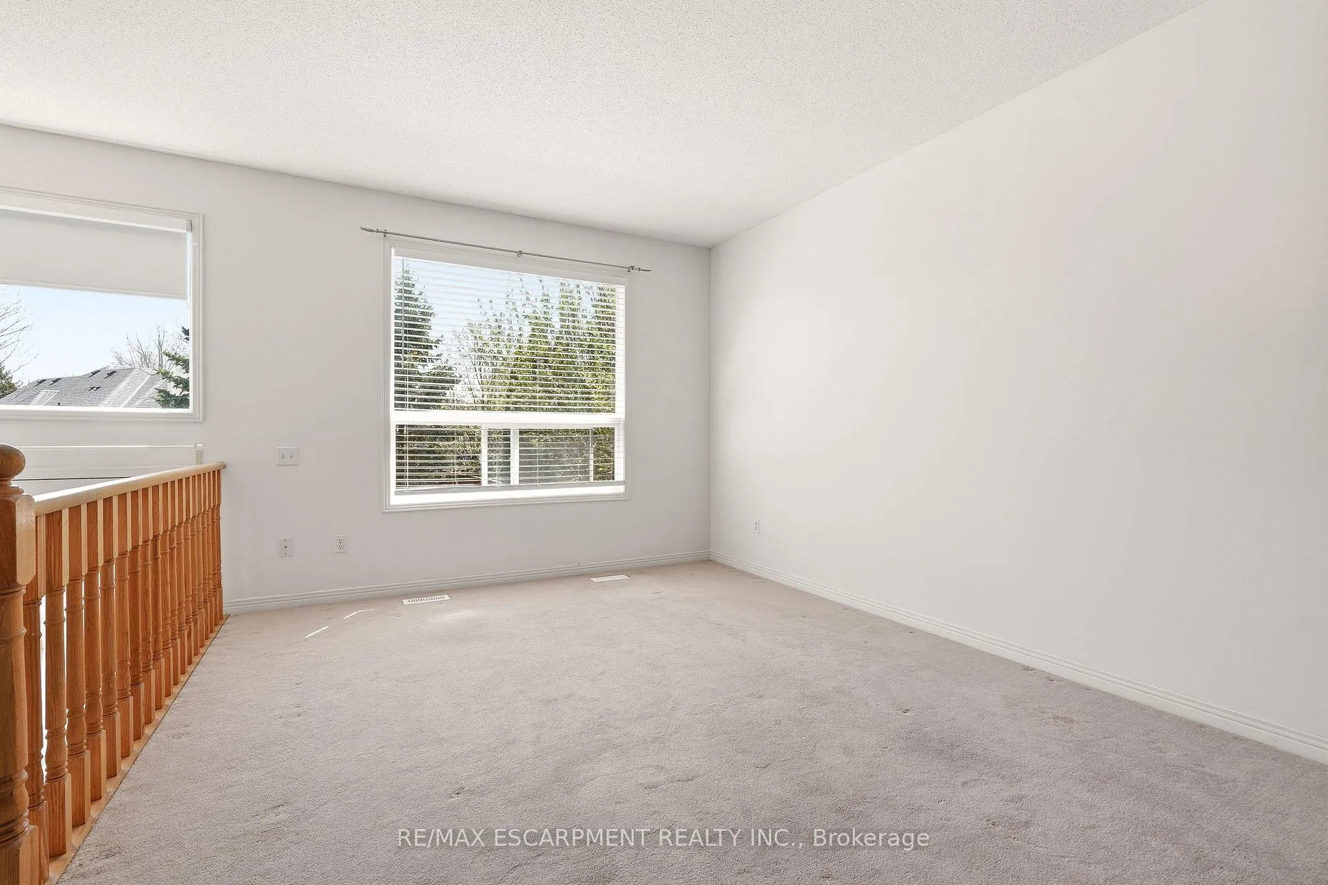 Photo 9 of Unit 40, 4400 Millcroft Park Drive, Burlington, Rose — HOMEH