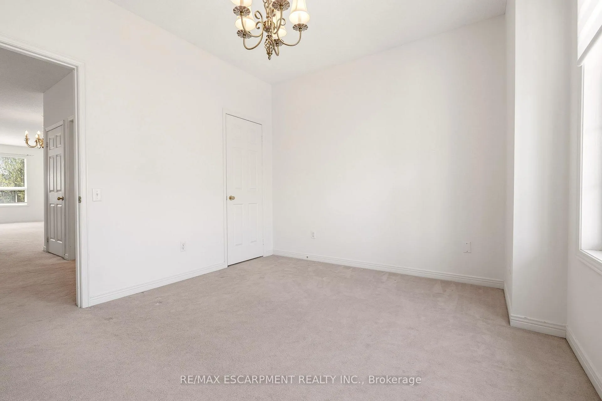 Photo 30 of Unit 40, 4400 Millcroft Park Drive, Burlington, Rose — HOMEH