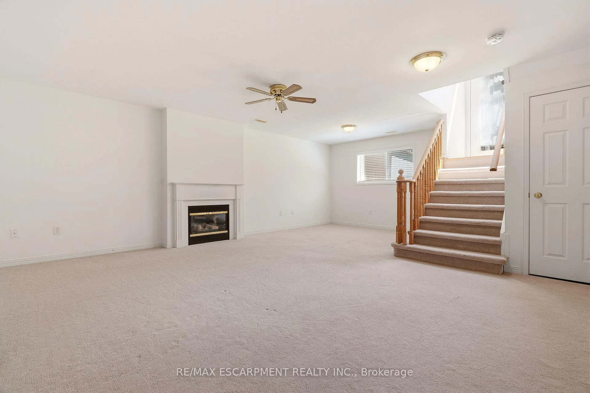 Photo 33 of Unit 40, 4400 Millcroft Park Drive, Burlington, Rose — HOMEH