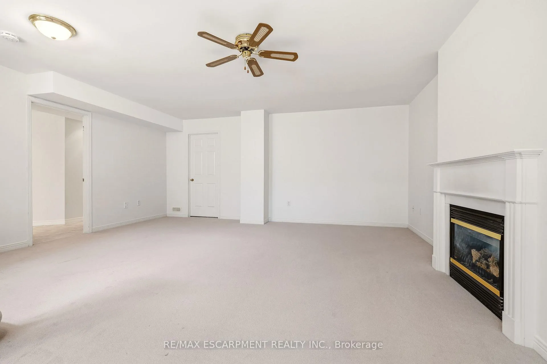 Photo 35 of Unit 40, 4400 Millcroft Park Drive, Burlington, Rose — HOMEH