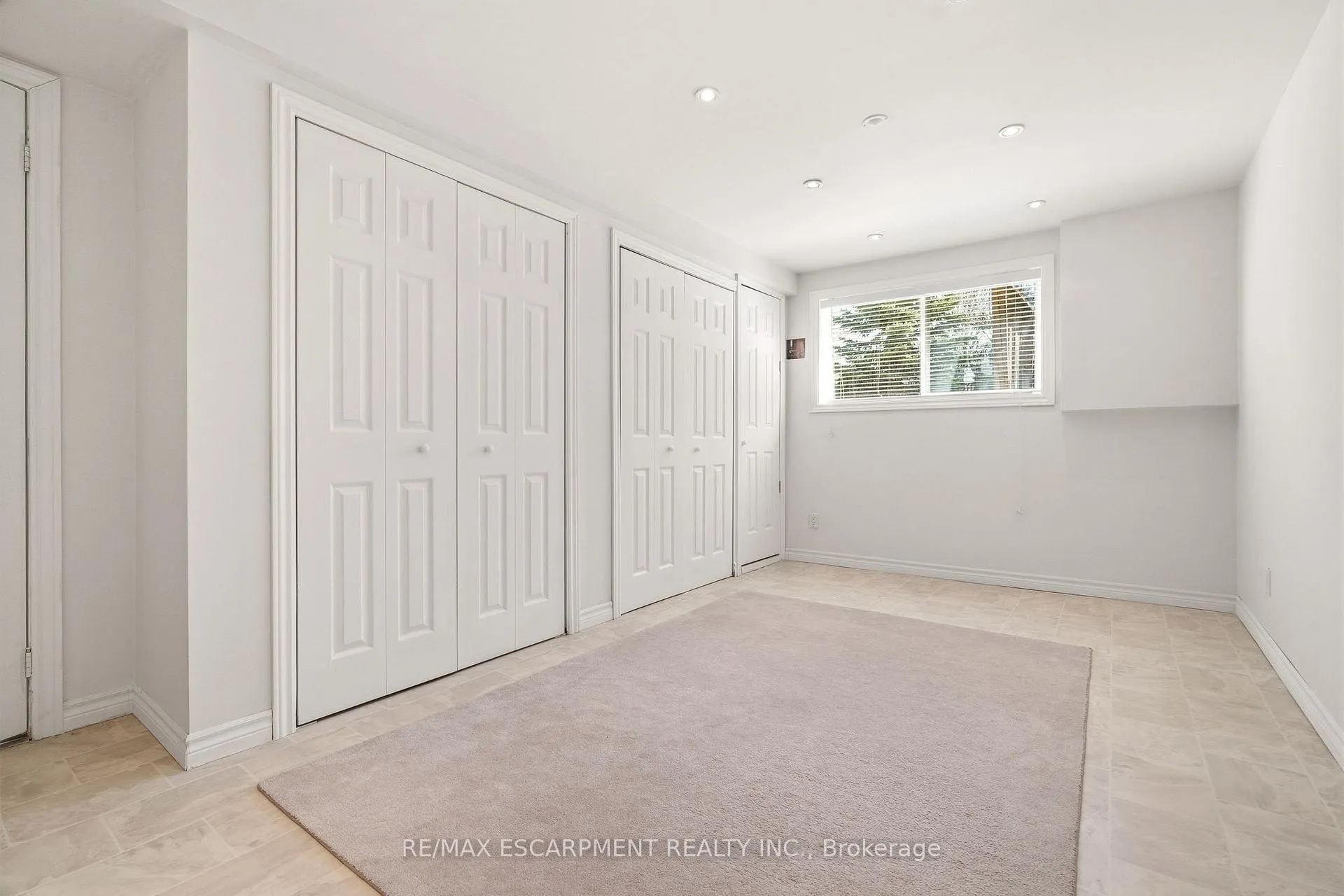 Photo 40 of Unit 40, 4400 Millcroft Park Drive, Burlington, Rose — HOMEH
