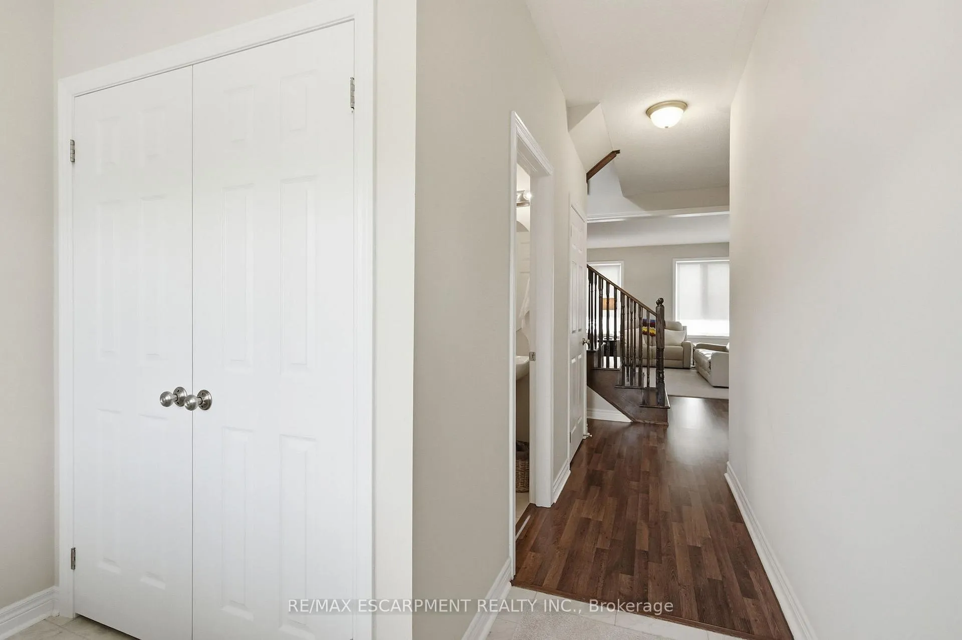 Photo 5 of 27 Robbins Ridge, Brant, Paris — HOMEH
