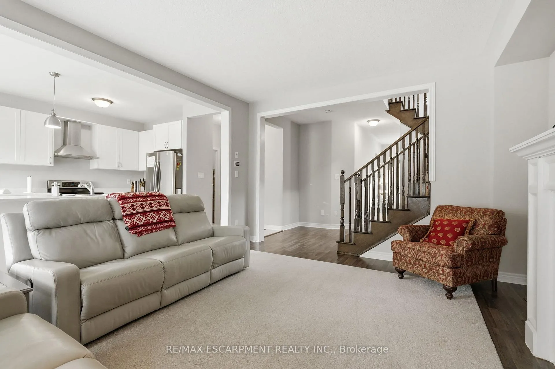 Photo 10 of 27 Robbins Ridge, Brant, Paris — HOMEH