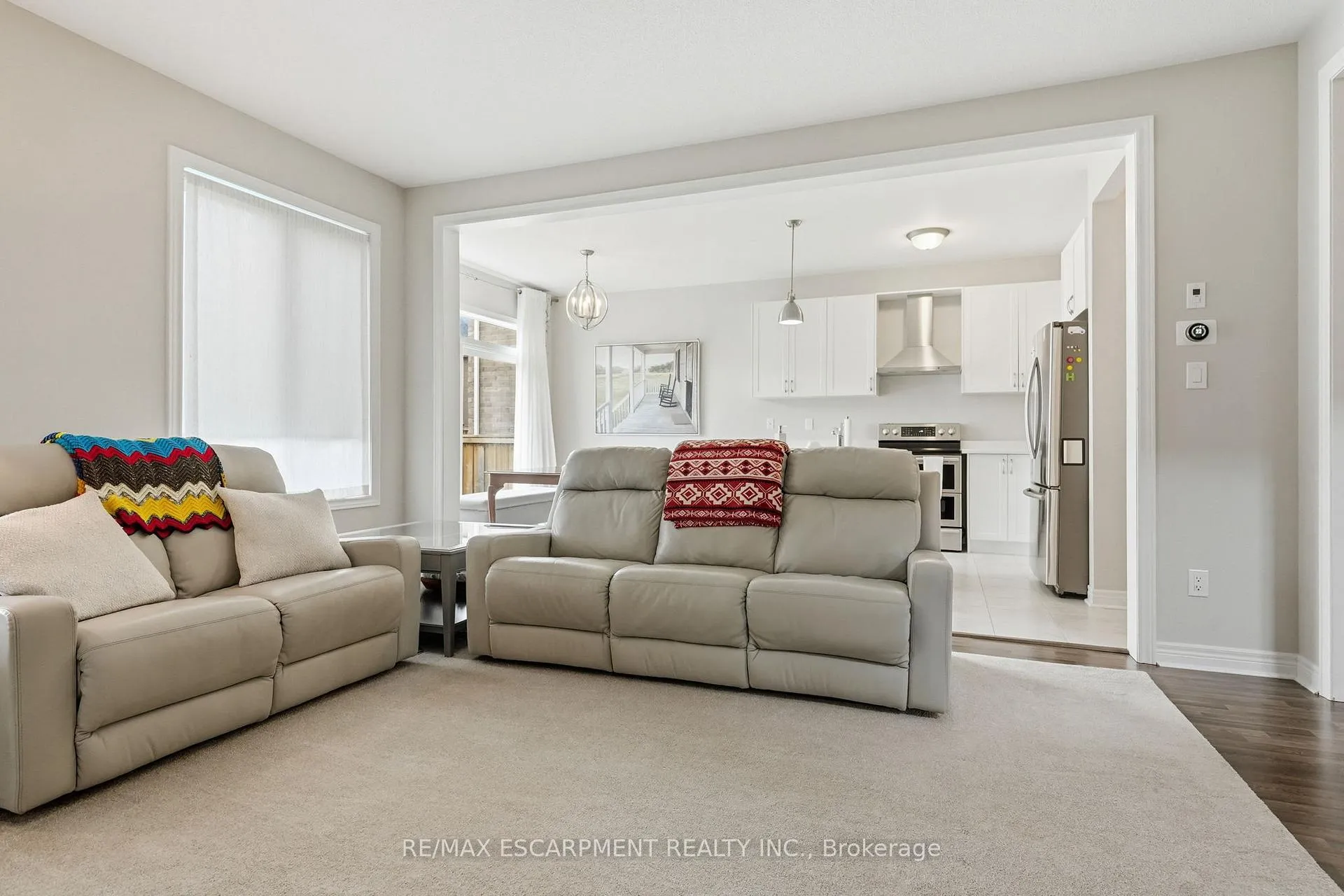 Photo 11 of 27 Robbins Ridge, Brant, Paris — HOMEH