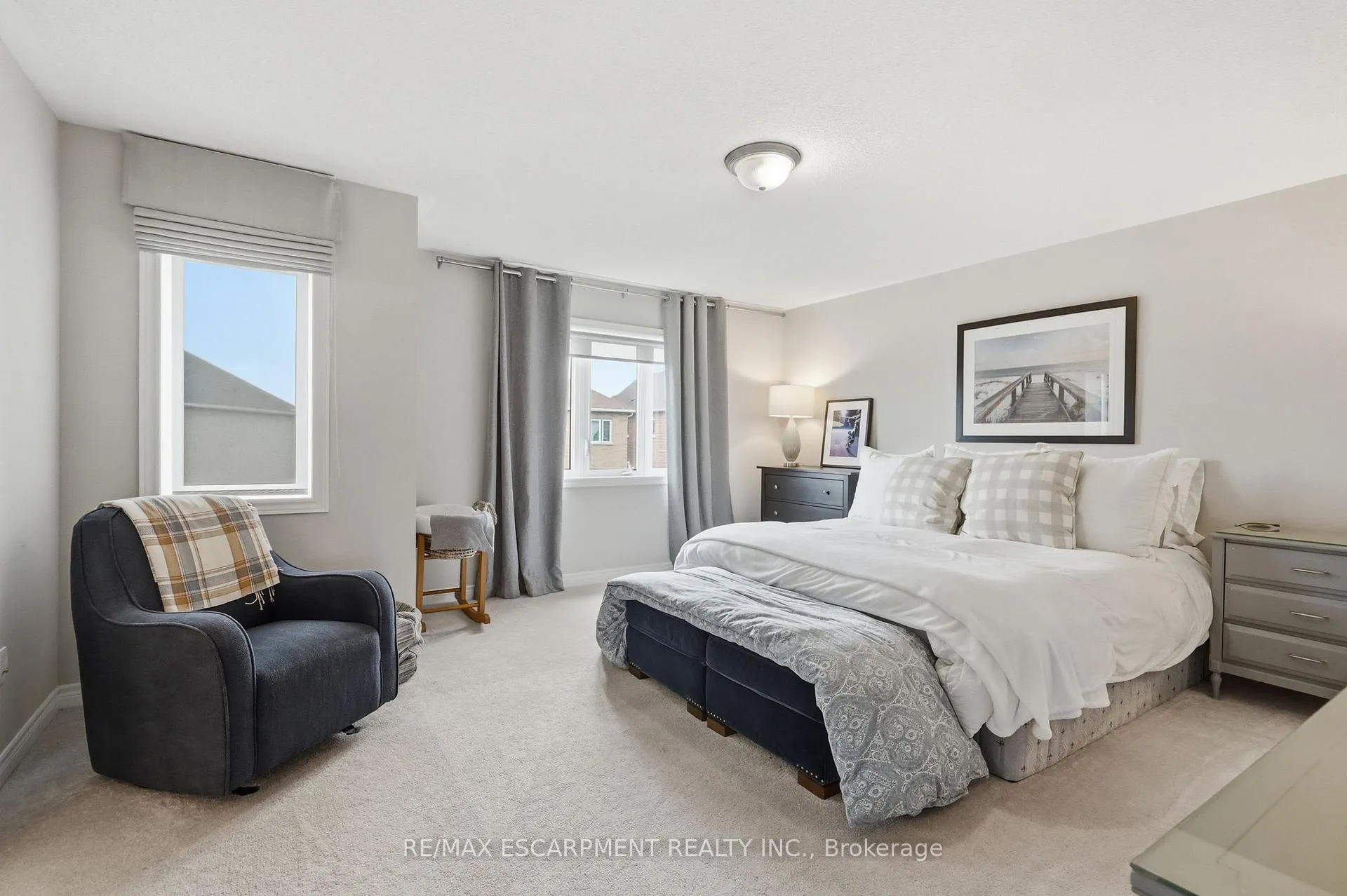 Photo 26 of 27 Robbins Ridge, Brant, Paris — HOMEH