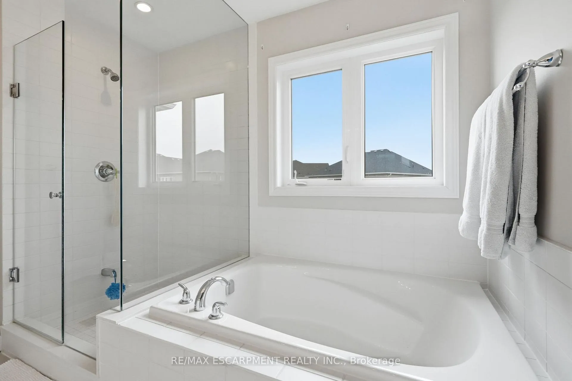 Photo 30 of 27 Robbins Ridge, Brant, Paris — HOMEH