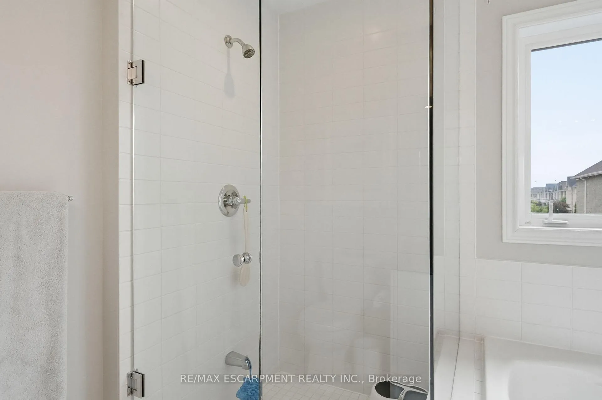 Photo 31 of 27 Robbins Ridge, Brant, Paris — HOMEH