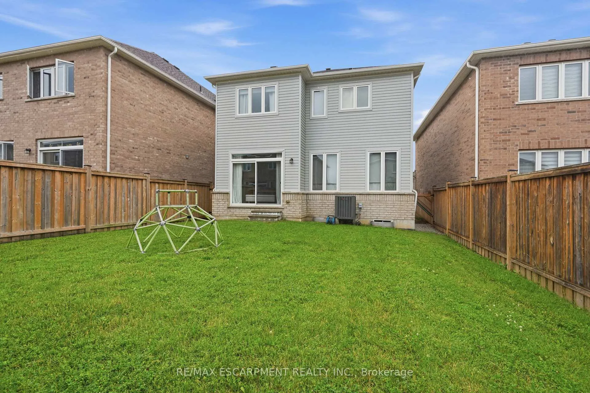 Photo 42 of 27 Robbins Ridge, Brant, Paris — HOMEH