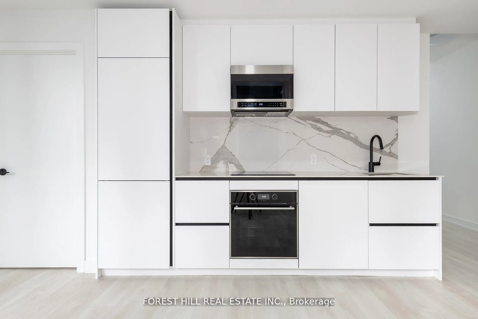 Photo 9 of Unit 1302, 117 Broadway Avenue, Toronto, Mount Pleasant West — HOMEH