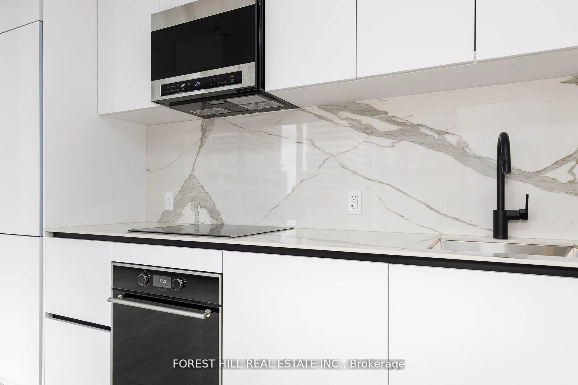 Photo 10 of Unit 1302, 117 Broadway Avenue, Toronto, Mount Pleasant West — HOMEH