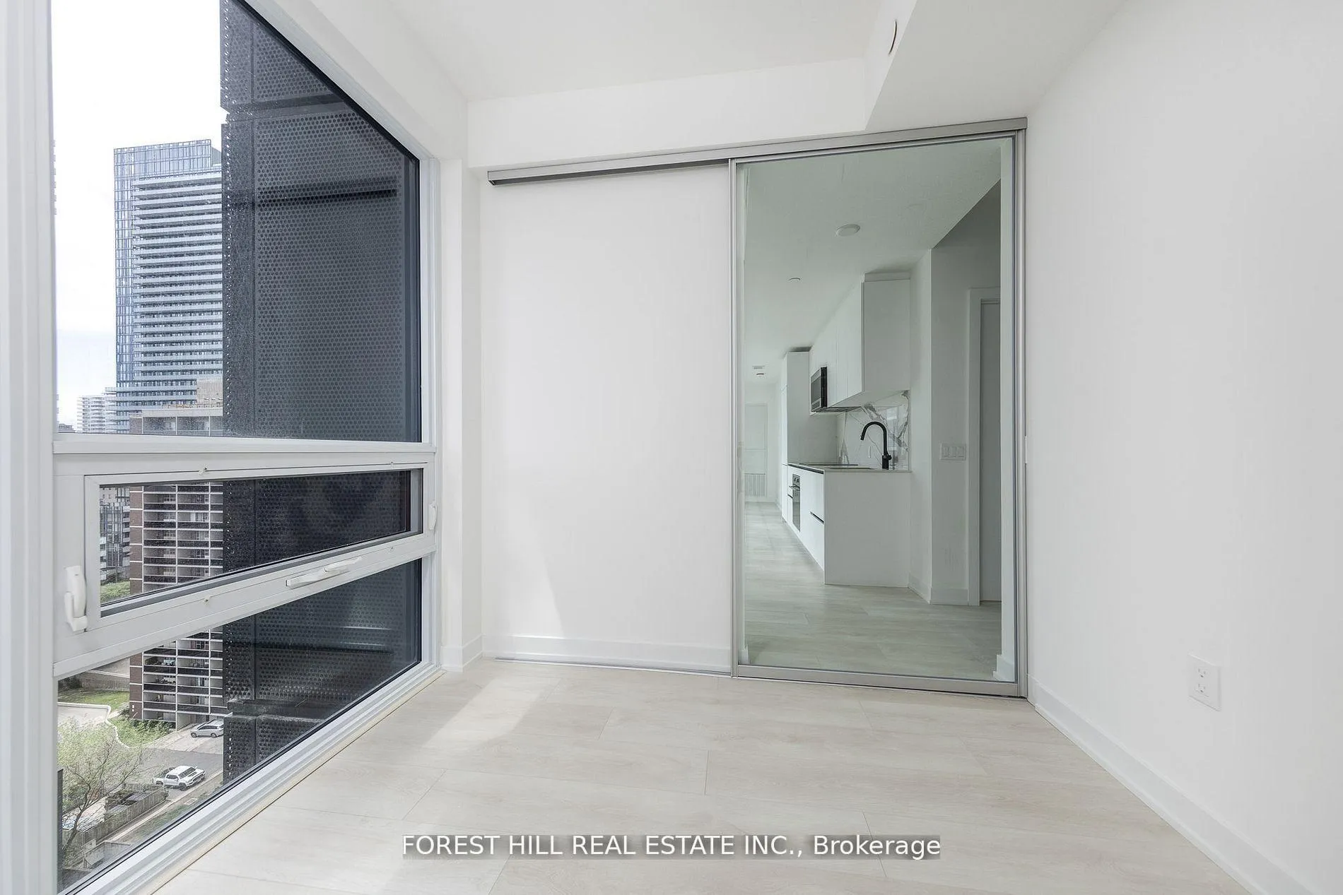 Photo 19 of Unit 1302, 117 Broadway Avenue, Toronto, Mount Pleasant West — HOMEH