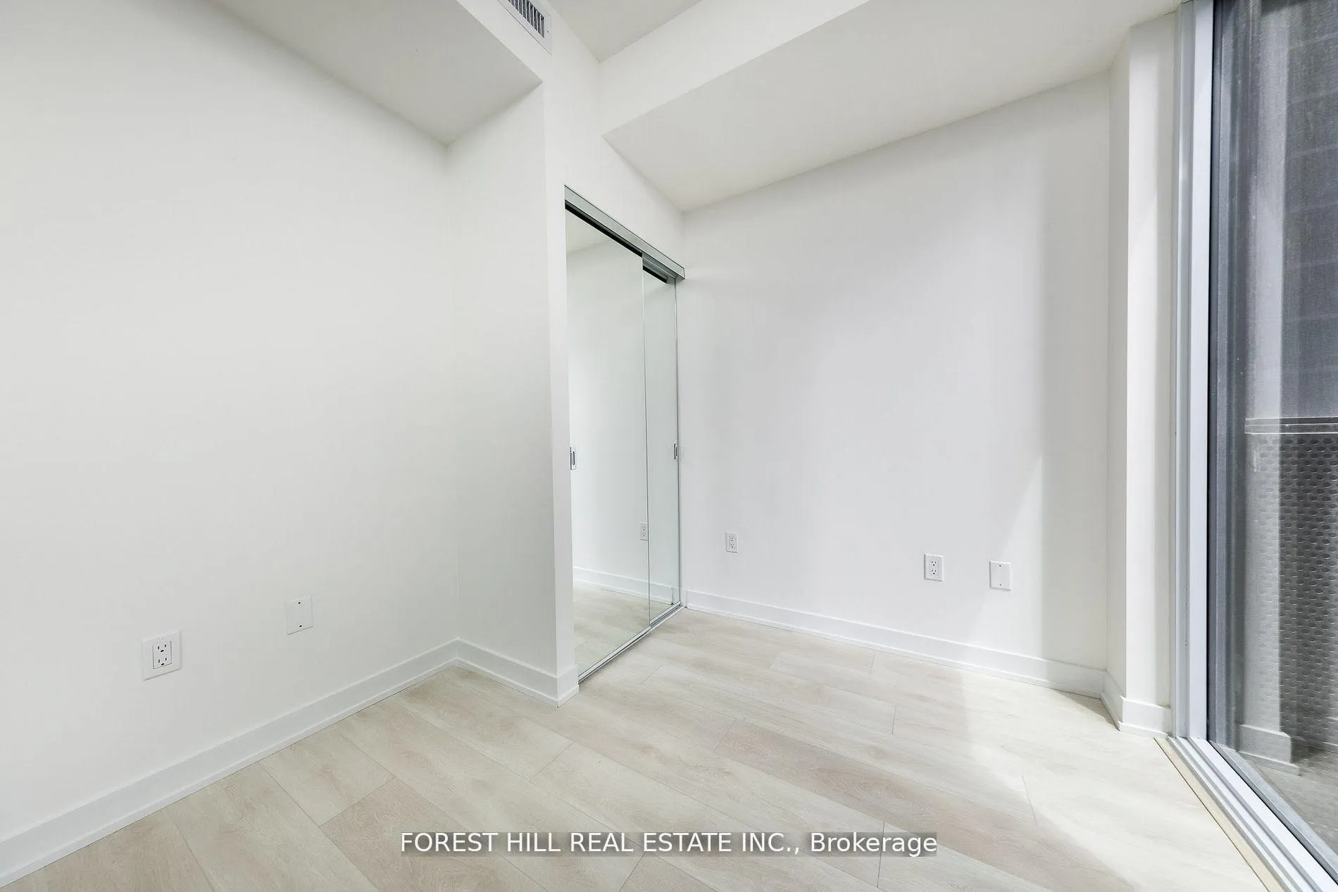 Photo 21 of Unit 1302, 117 Broadway Avenue, Toronto, Mount Pleasant West — HOMEH